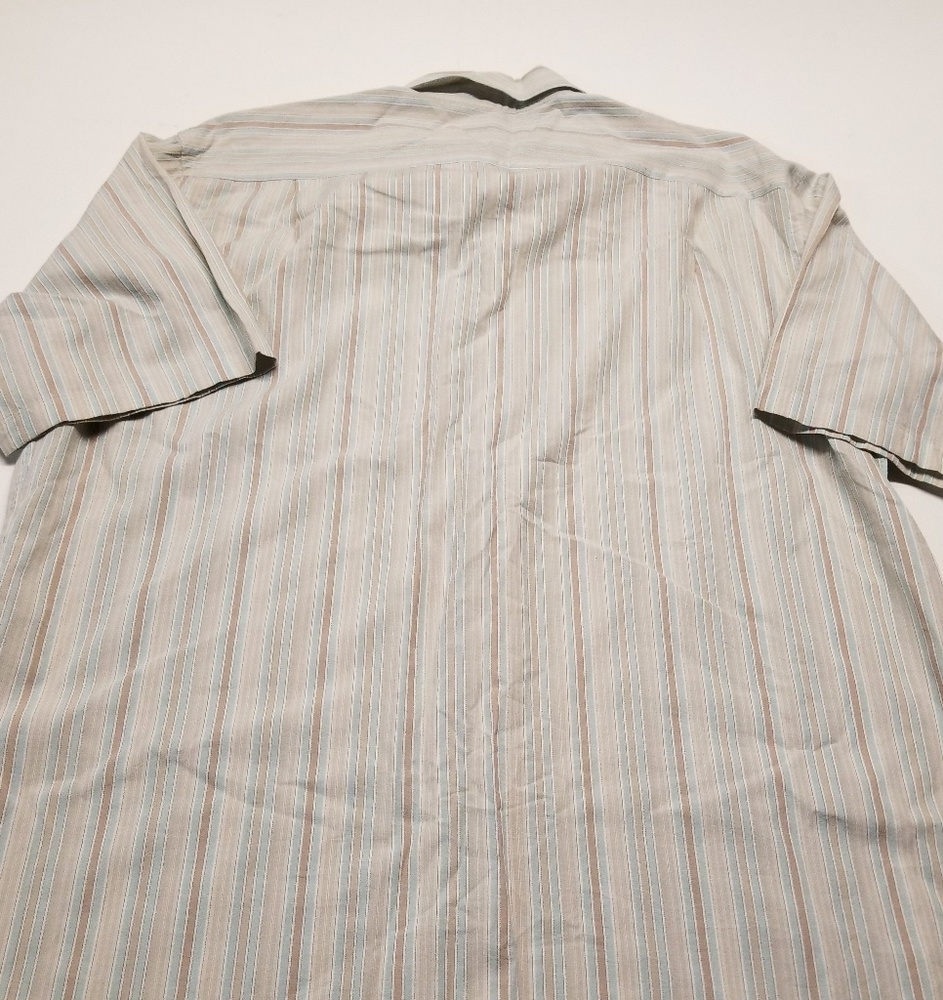 Born button‎ down shirt - Picture 2 of 5